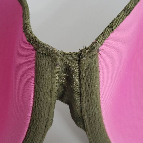 PINK Victoria's Secret Wear Everywhere T-Shirt Lightly Lined Green Lace 32DD - Picture 8 of 11